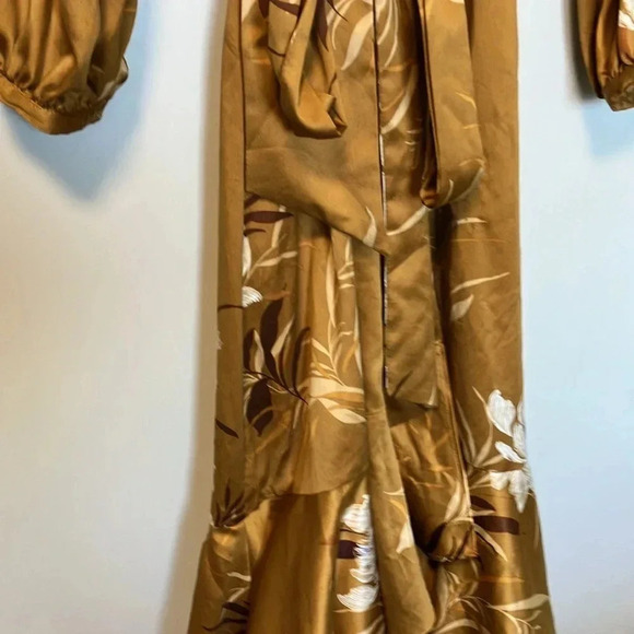 Express x Rocky Barnes gold  floral ruffle wrap dress XS/S - Picture 5 of 7